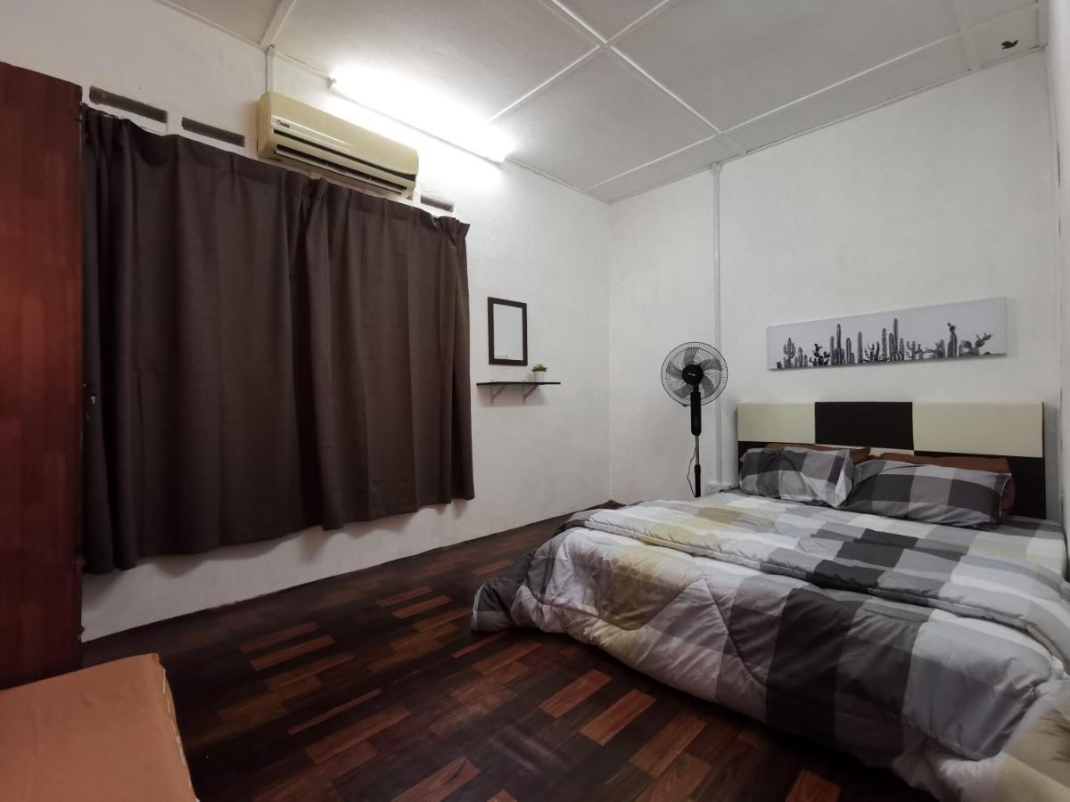 Sri Makmur Pontian Homestay Pontian Besar 外观 照片